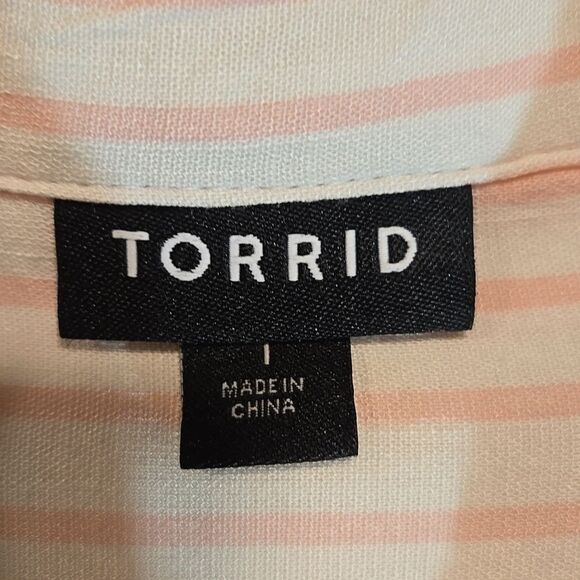 Torrid Rayon Button Front Shirt Size 1 - Picture 5 of 11